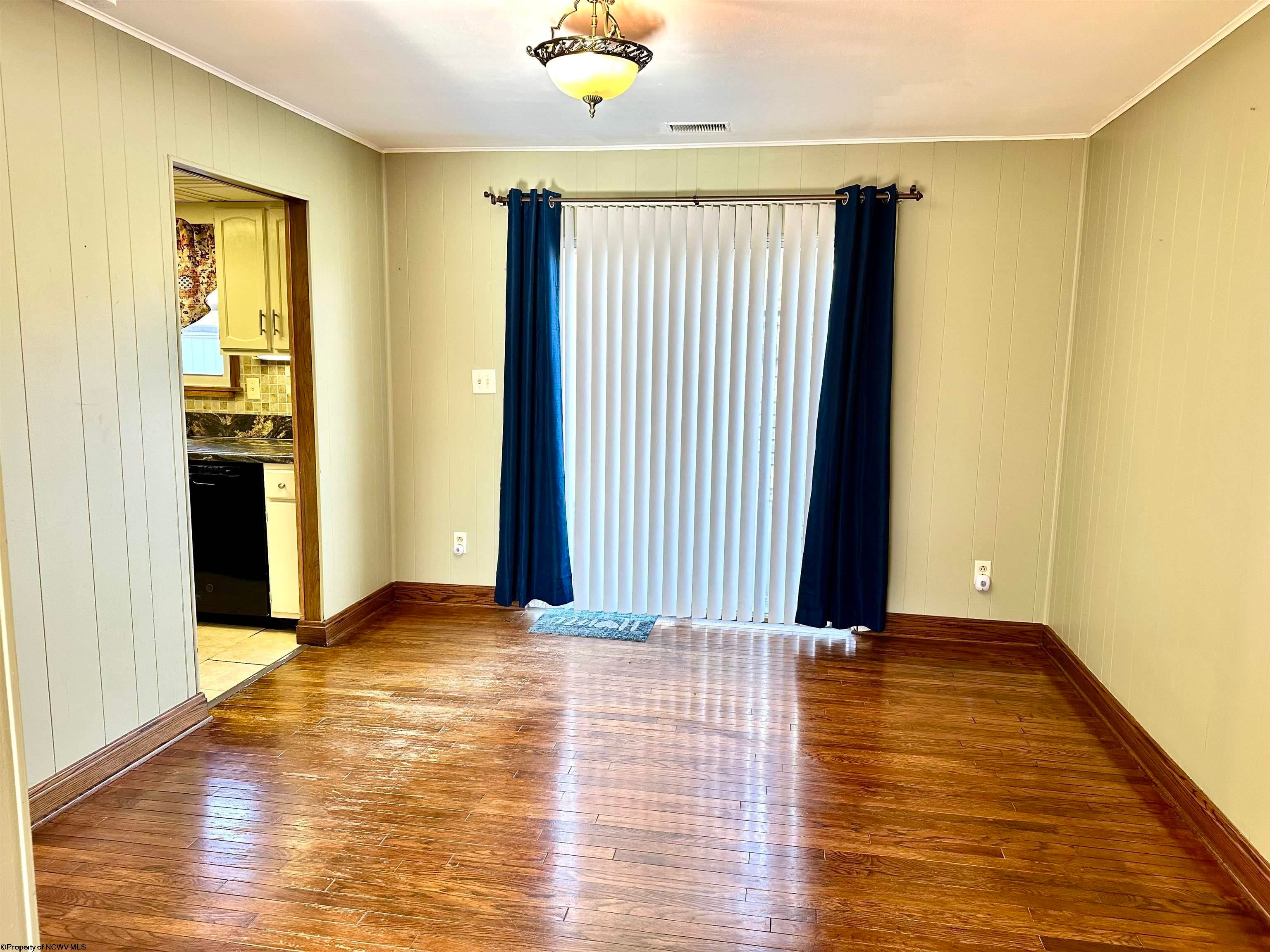 102 Pinewood Road Clarksburg, WV 26301 - Photo 12 of 33 Gallery Image 12
