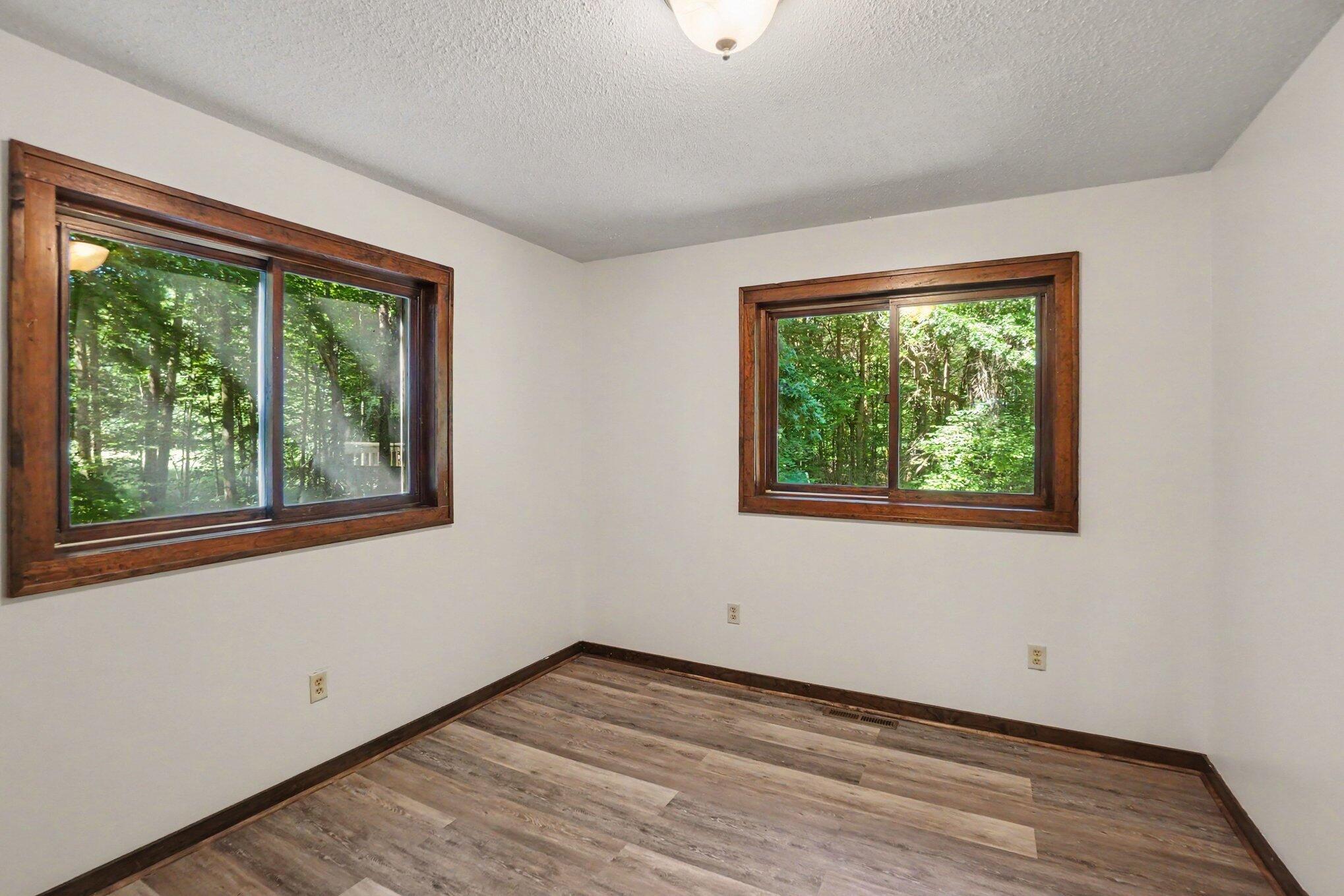 13205 120th Avenue Rodney, MI 49342 - Photo 17 of 32 017_file_9982