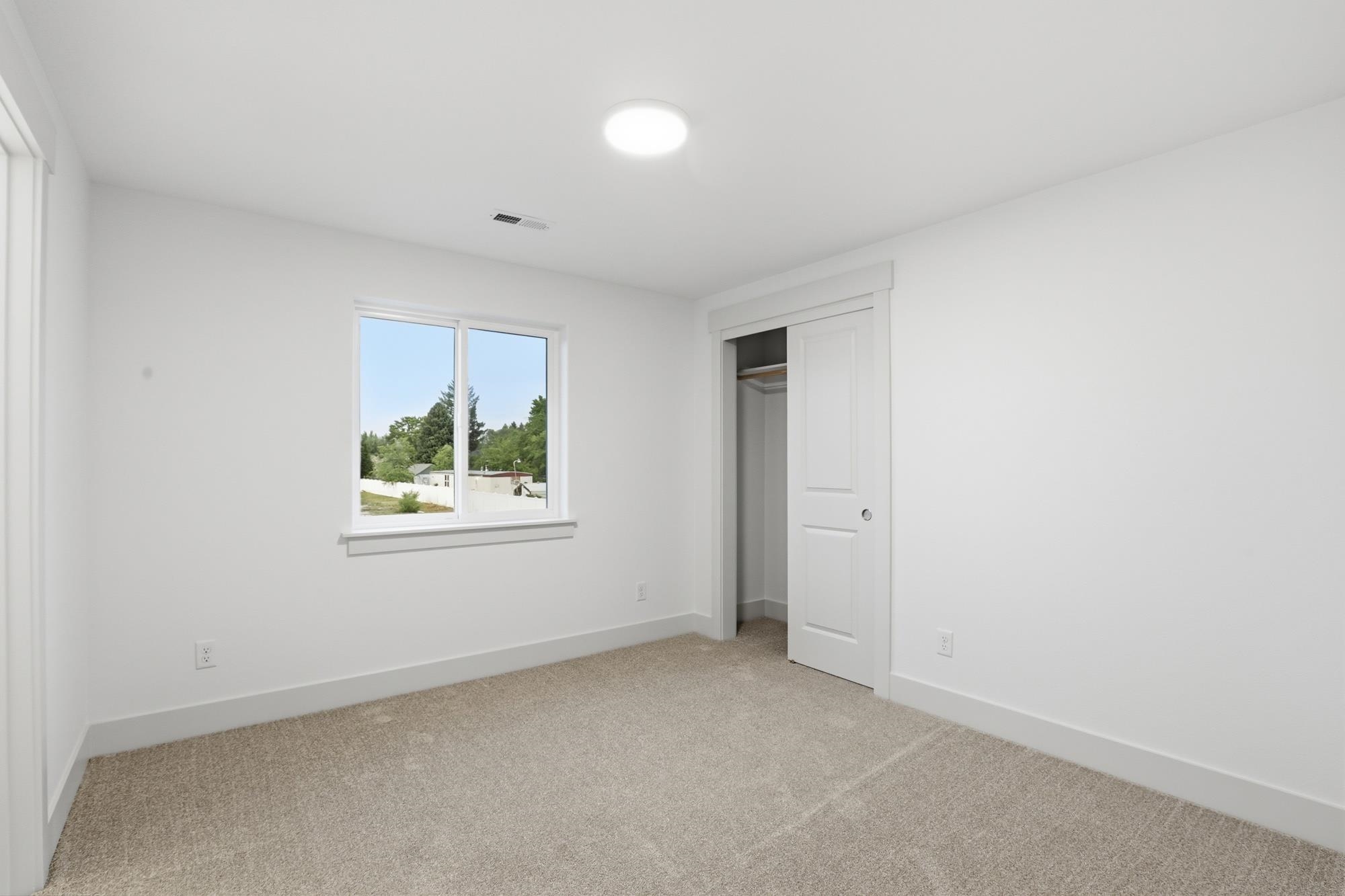 420 North Viewmont Road Greenacres, WA 99016 - Photo 12 of 13