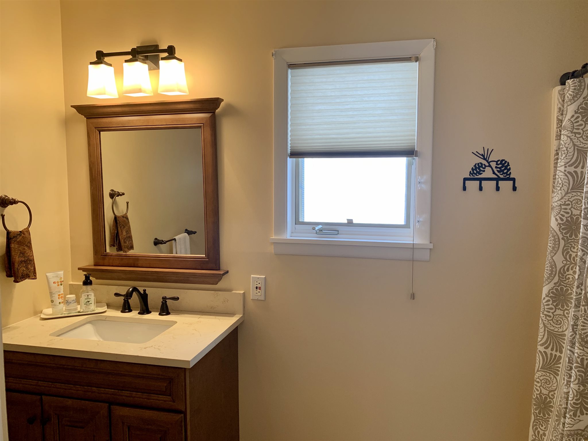 53 Lower Summit Road, Unit 6 Warren, VT 05674 - Photo 9 of 18 Gallery Image 9