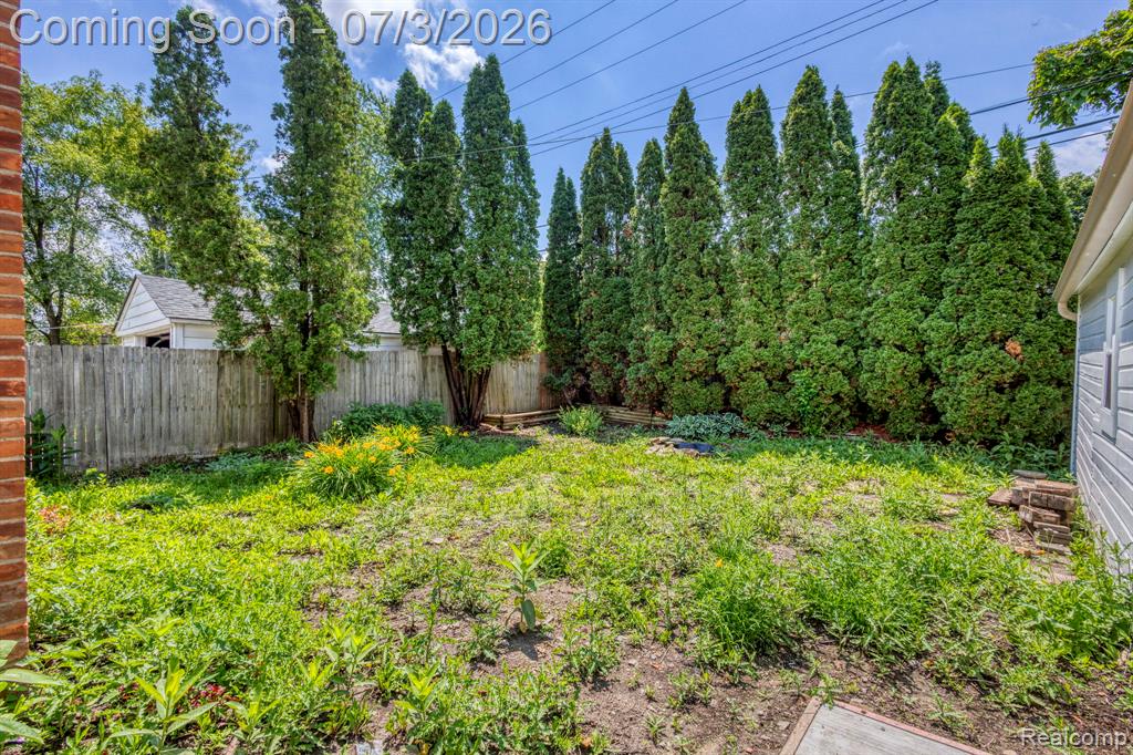 4335 West 14 Mile Road Royal Oak, MI 48073 - Photo 13 of 44