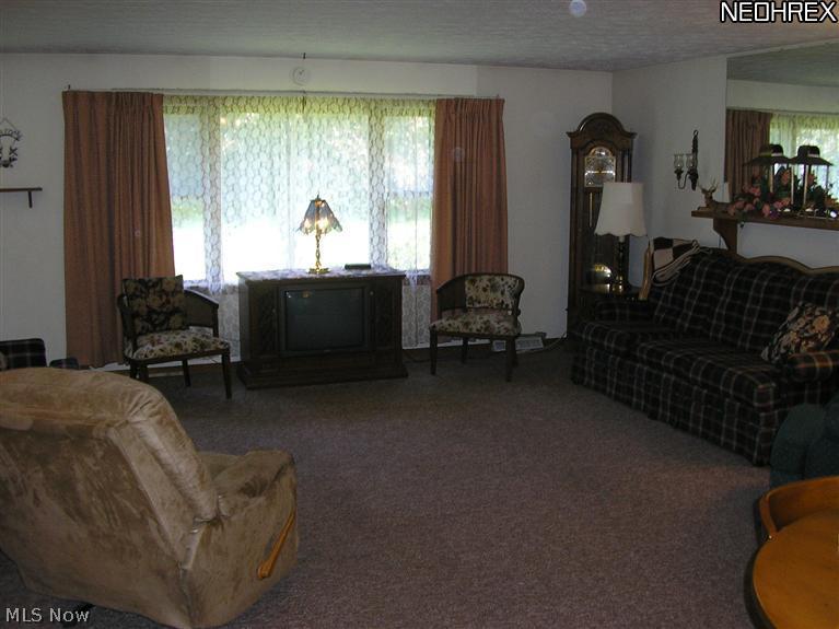 1814 Trares Road Mogadore, OH 44260 - Photo 2 of 15 Gallery Image 2