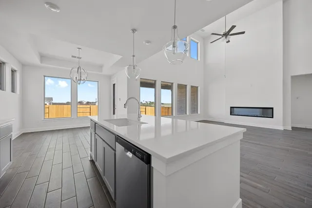 $584,714 | 141 Cloverton Crescent, Hutto, TX 78634