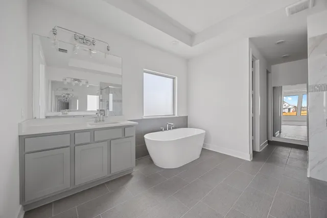 $584,714 | 141 Cloverton Crescent, Hutto, TX 78634