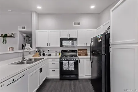 $362,500 | 8705 West Berry Avenue, Unit 204, Littleton, CO 80123