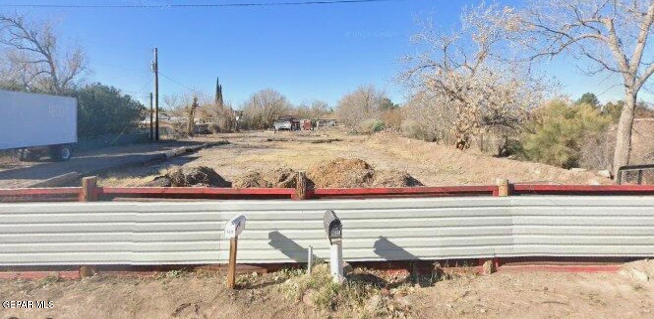 4015 Emory Road El Paso, TX 79922 - Photo 2 of 9 a view of a backyard of the house