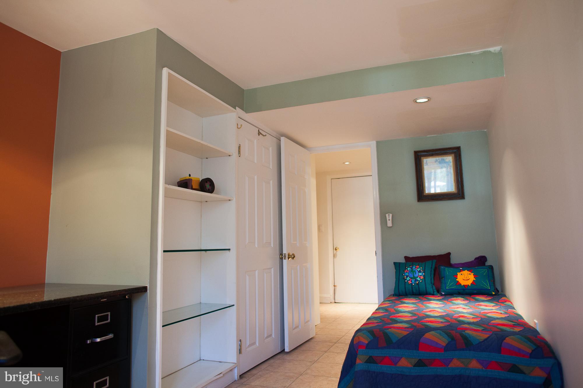 8130 Bainbridge Road Alexandria, VA 22308 - Photo 19 of 26 Bedroom/Office