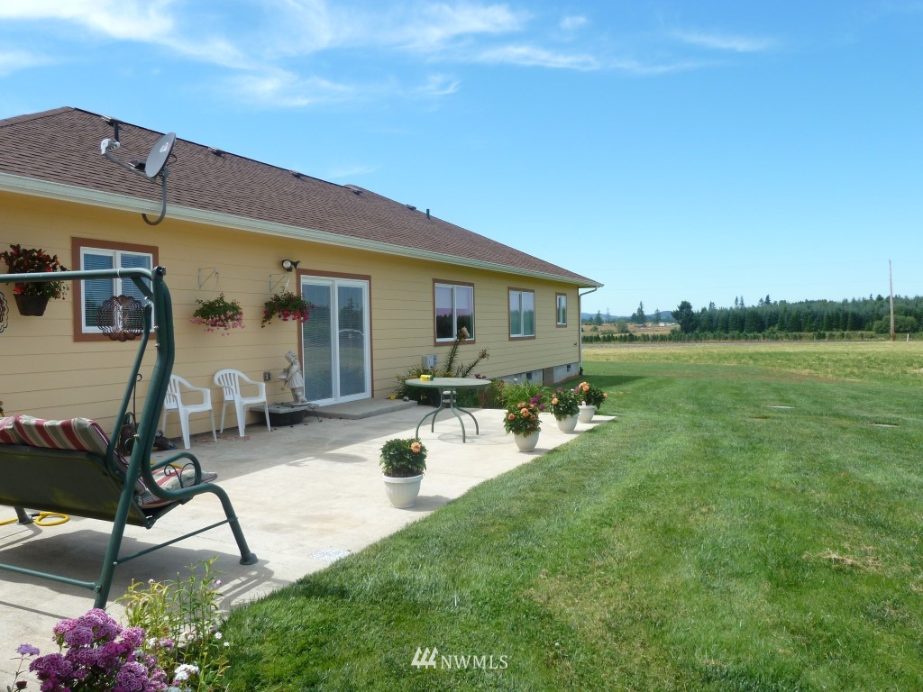 343 South Military Road Winlock, WA 98596 - Photo 14 of 18