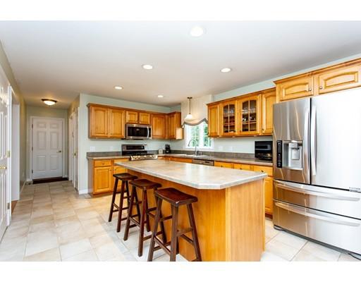15 Angelica Drive Springfield, MA 01129 - Photo 14 of 41 Gallery Image 14