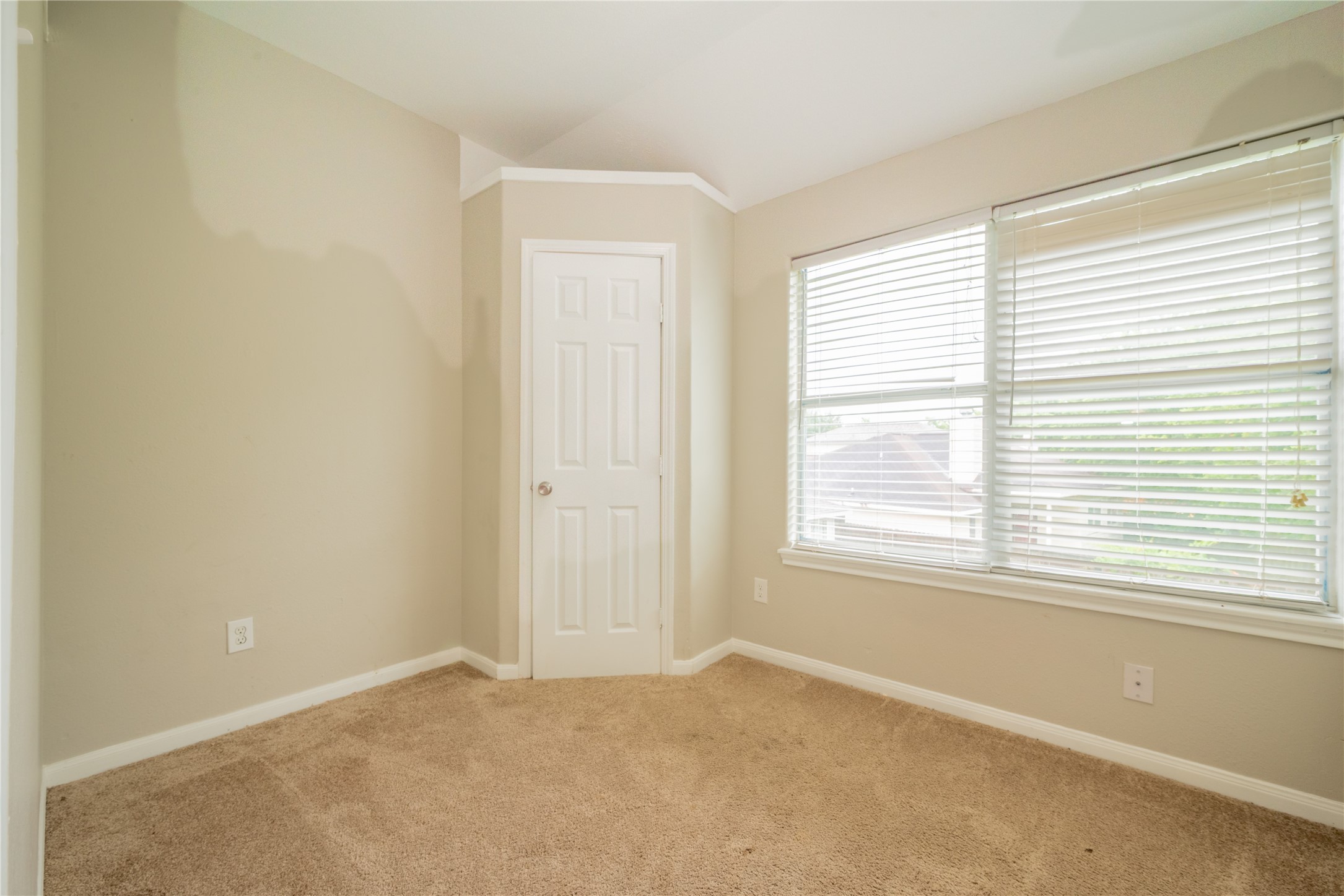14503 Little Houston, TX 77045 - Photo 7 of 24