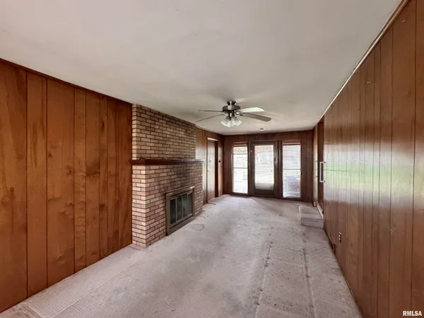 $164,000 | 708 Jamie Lane, Macomb, IL 61455