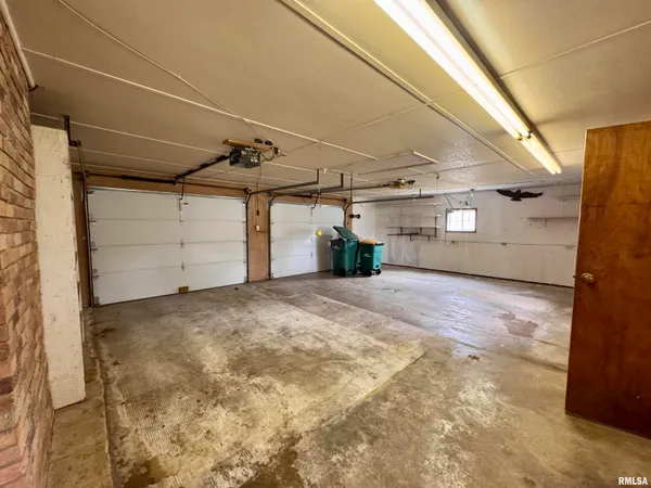 $164,000 | 708 Jamie Lane, Macomb, IL 61455