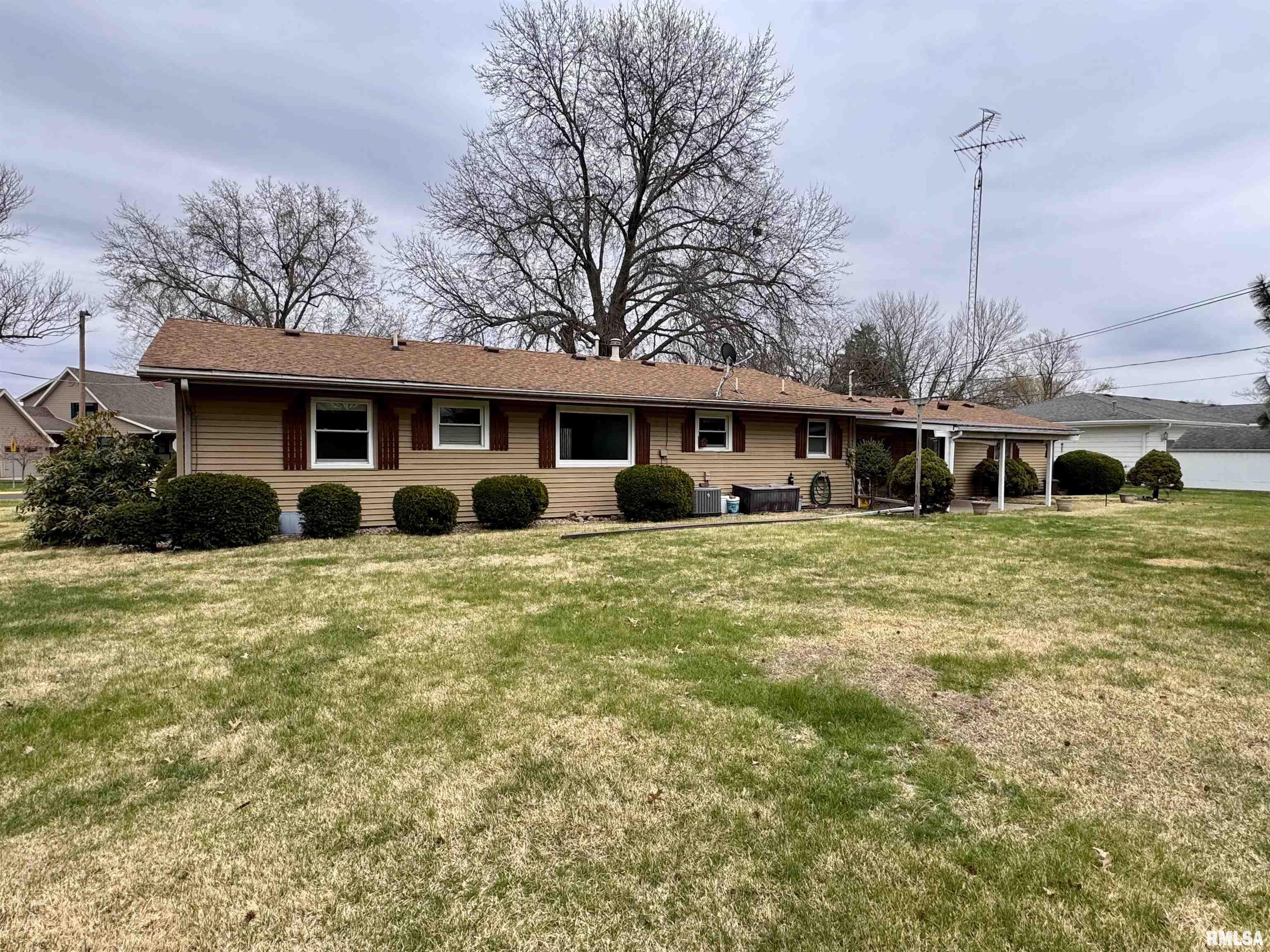 708 Jamie Lane Macomb, IL 61455 - Photo 20 of 23