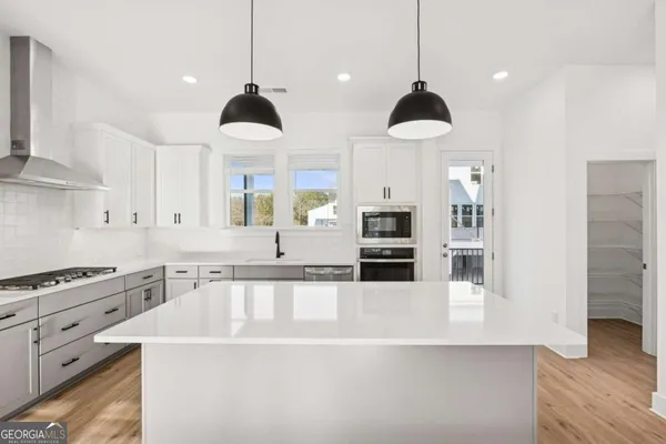 $599,000 | 787 Auguste Avenue, Scottdale, GA 30033