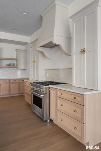 $789,900 | 7131 Alvie Lane, Bettendorf, IA 52722