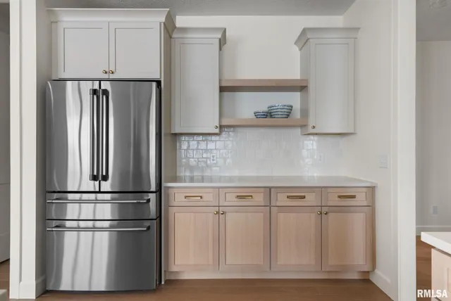 $789,900 | 7131 Alvie Lane, Bettendorf, IA 52722