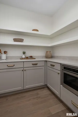 $789,900 | 7131 Alvie Lane, Bettendorf, IA 52722