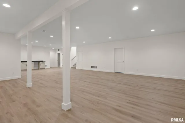 $789,900 | 7131 Alvie Lane, Bettendorf, IA 52722