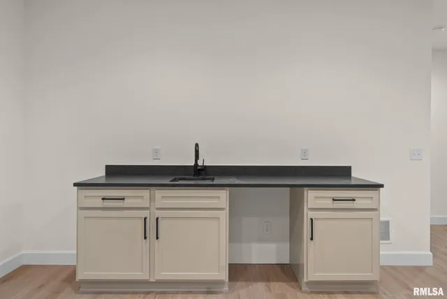 $789,900 | 7131 Alvie Lane, Bettendorf, IA 52722