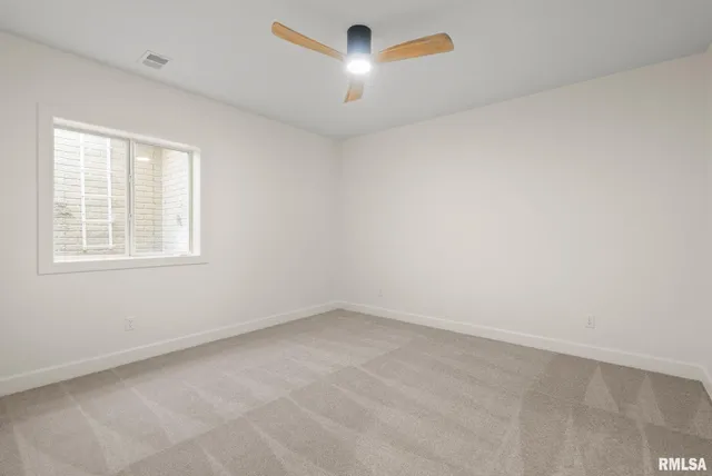 $789,900 | 7131 Alvie Lane, Bettendorf, IA 52722