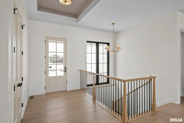 $789,900 | 7131 Alvie Lane, Bettendorf, IA 52722