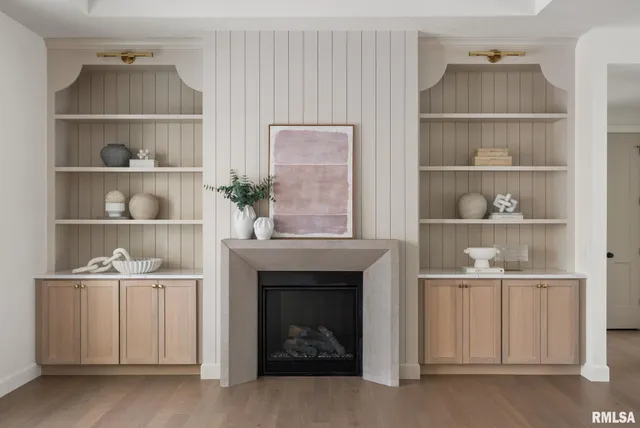 $789,900 | 7131 Alvie Lane, Bettendorf, IA 52722