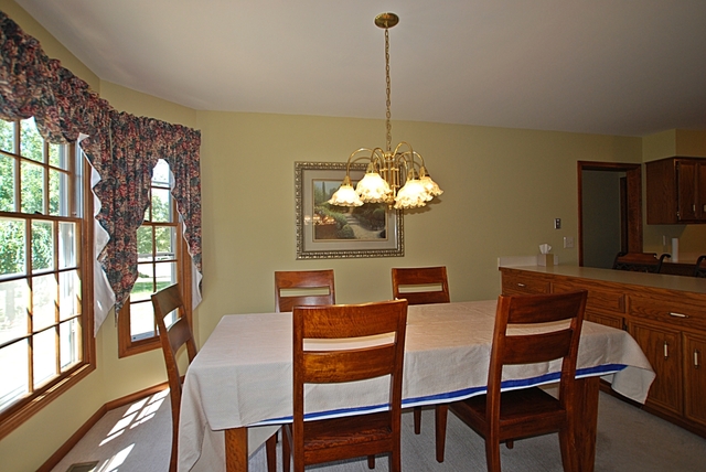 1393 Miller Road Geneva, IL 60134 - Photo 7 of 22