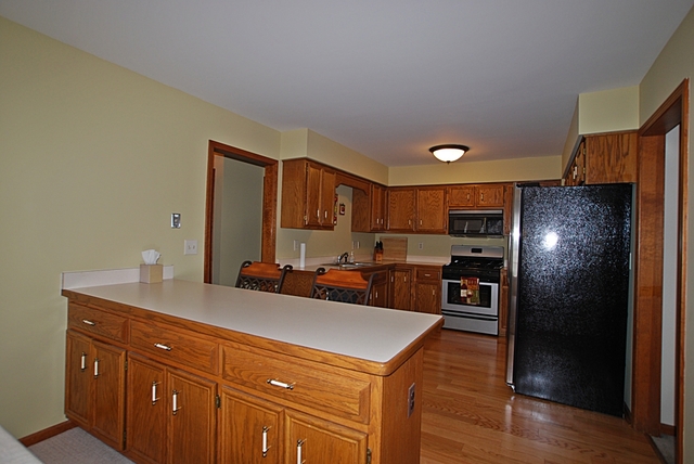 1393 Miller Road Geneva, IL 60134 - Photo 8 of 22