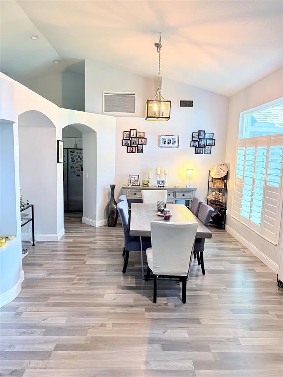 1808 Powder Ridge Drive Valrico, FL 33594 - Photo 5 of 23