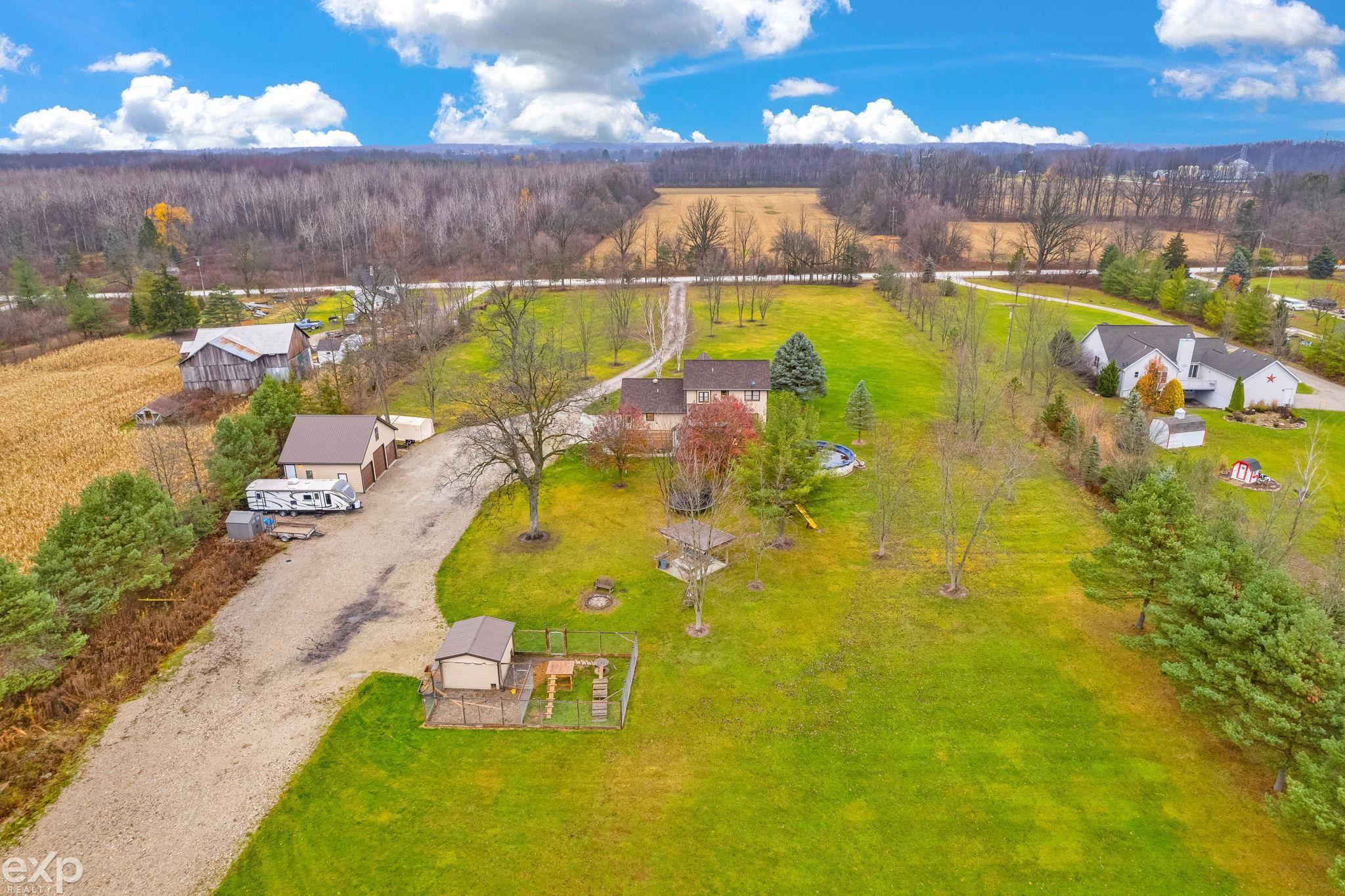 9735 Lambs Road Goodells, MI 48027 - Photo 30 of 94 50162109-0fae46c8-c22e-48e6-8842-7c2ed71f9e28.JPG