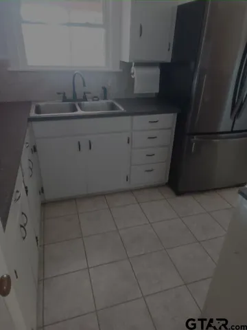 a kitchen with a sink
