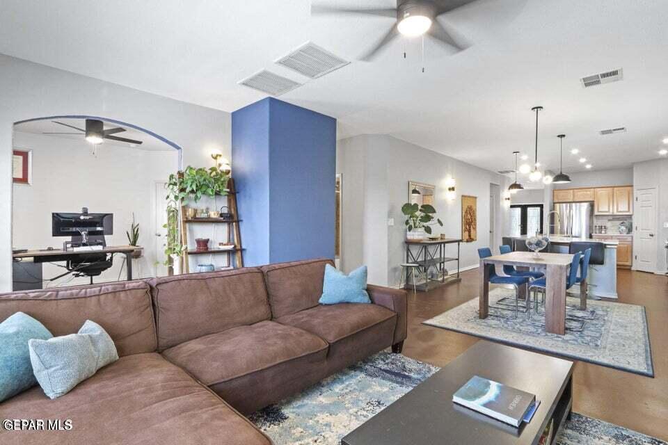 1517 Deer Ridge El Paso, TX 79912 - Photo 6 of 23 fam rm deer rdg wide view