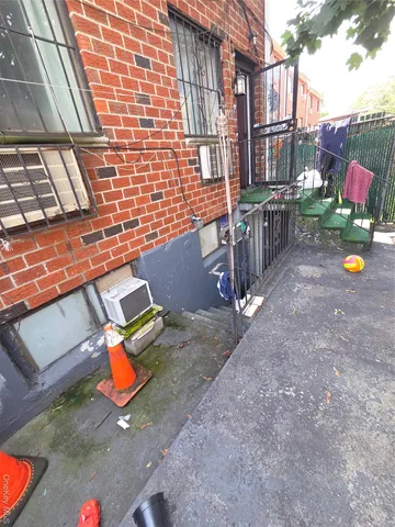 $1,850,000 | 102-11 Strong Avenue | South Corona