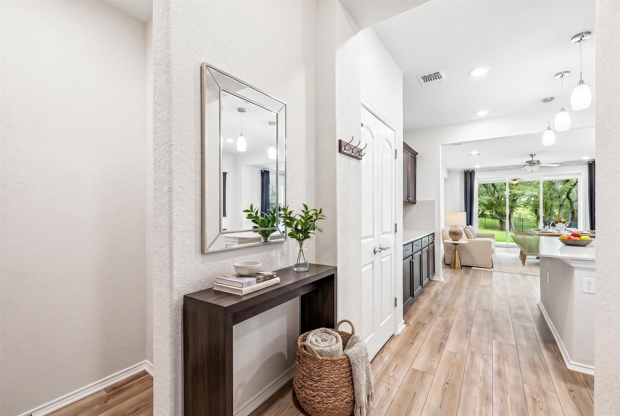 401 Yorktown Street Georgetown, TX 78633 - Photo 6 of 38 Virtually staged