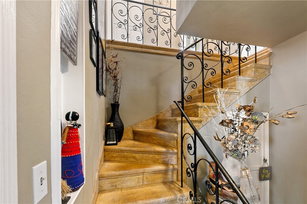 3907 Edgehill Drive Leimert Park, CA 90008 - Photo 27 of 38