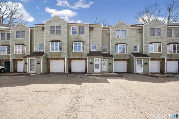 $219,900 | 40 South Street, Unit 11, Bristol, CT 06010