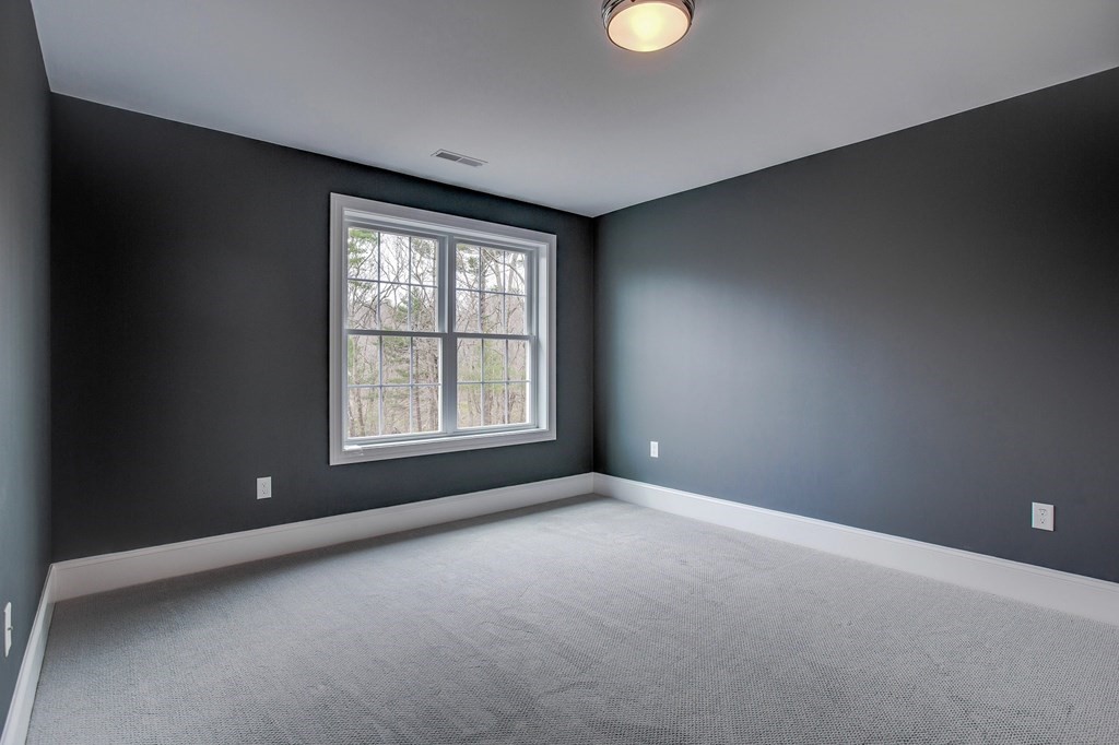 115 Ogunquit Road North Andover, MA 01845 - Photo 25 of 27