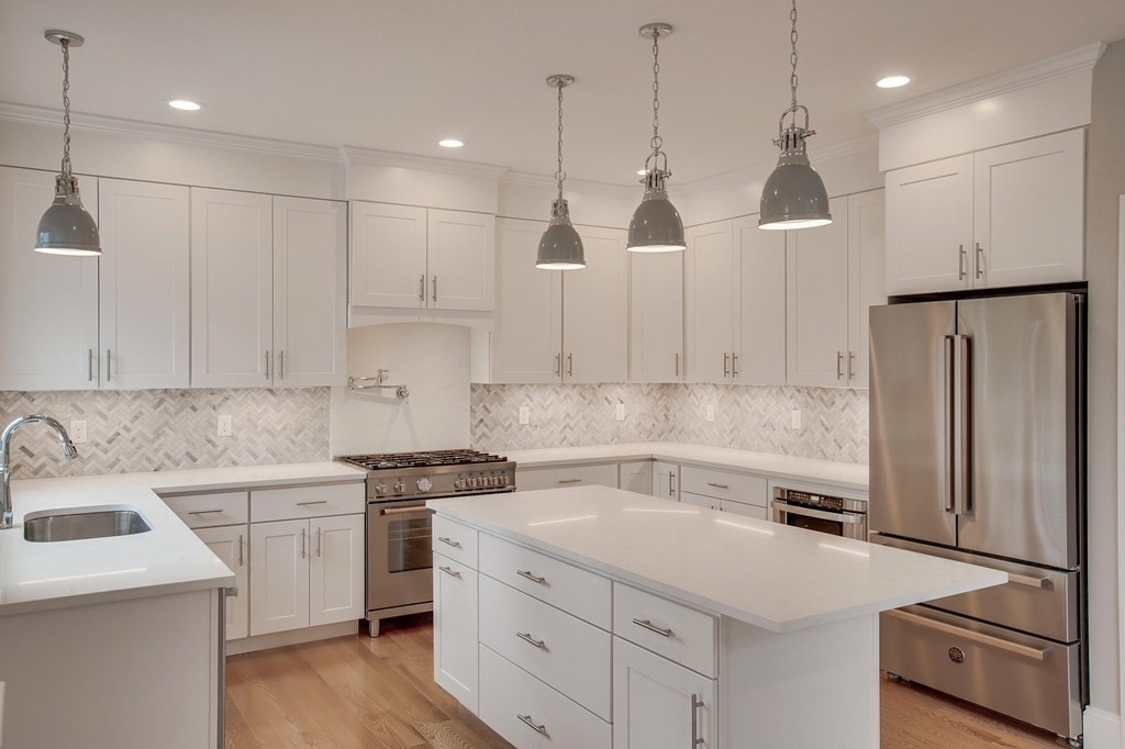 115 Ogunquit Road North Andover, MA 01845 - Photo 3 of 27