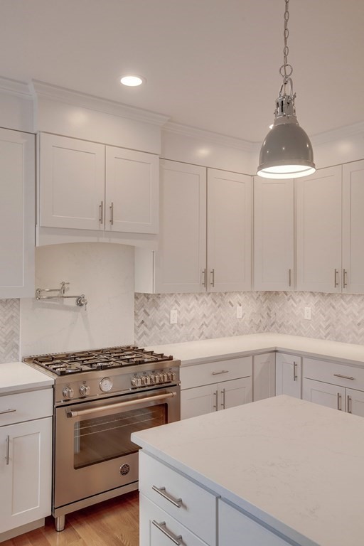 115 Ogunquit Road North Andover, MA 01845 - Photo 4 of 27