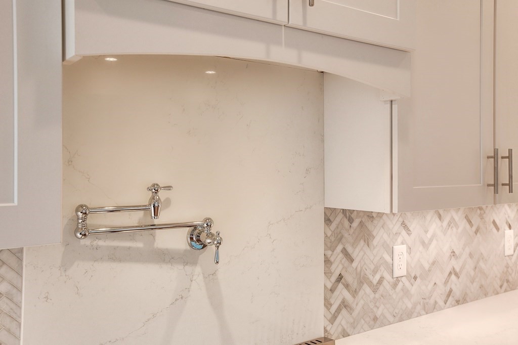 115 Ogunquit Road North Andover, MA 01845 - Photo 5 of 27