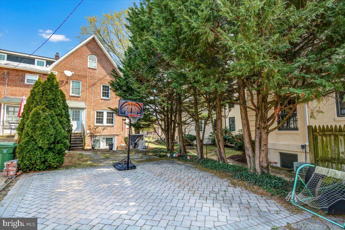 4302 Roland Avenue Baltimore, MD 21210 - Photo 34 of 35