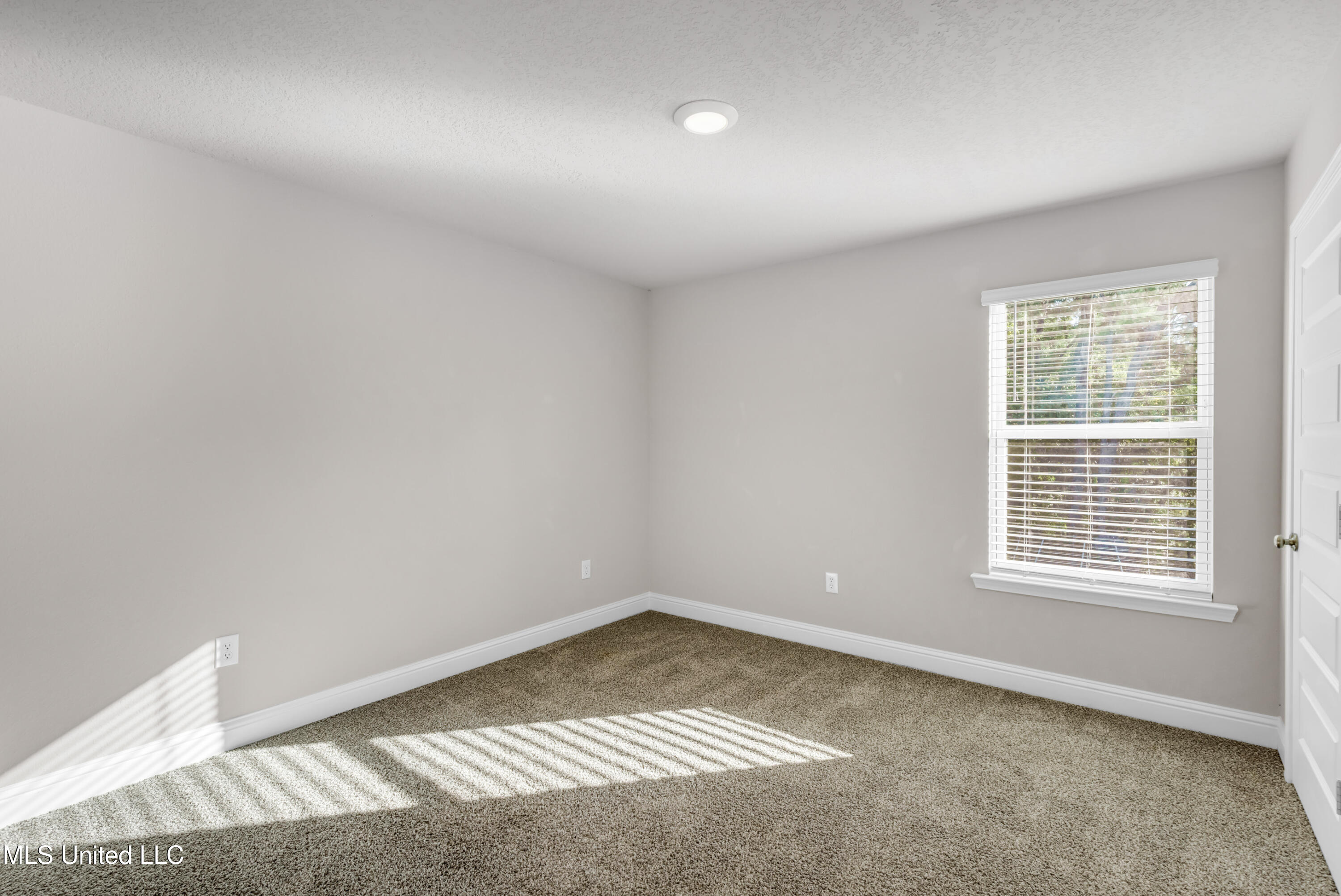 62 Saltmeadow Circle Ocean Springs, MS 39564 - Photo 30 of 39 62SaltmeadowCir-30