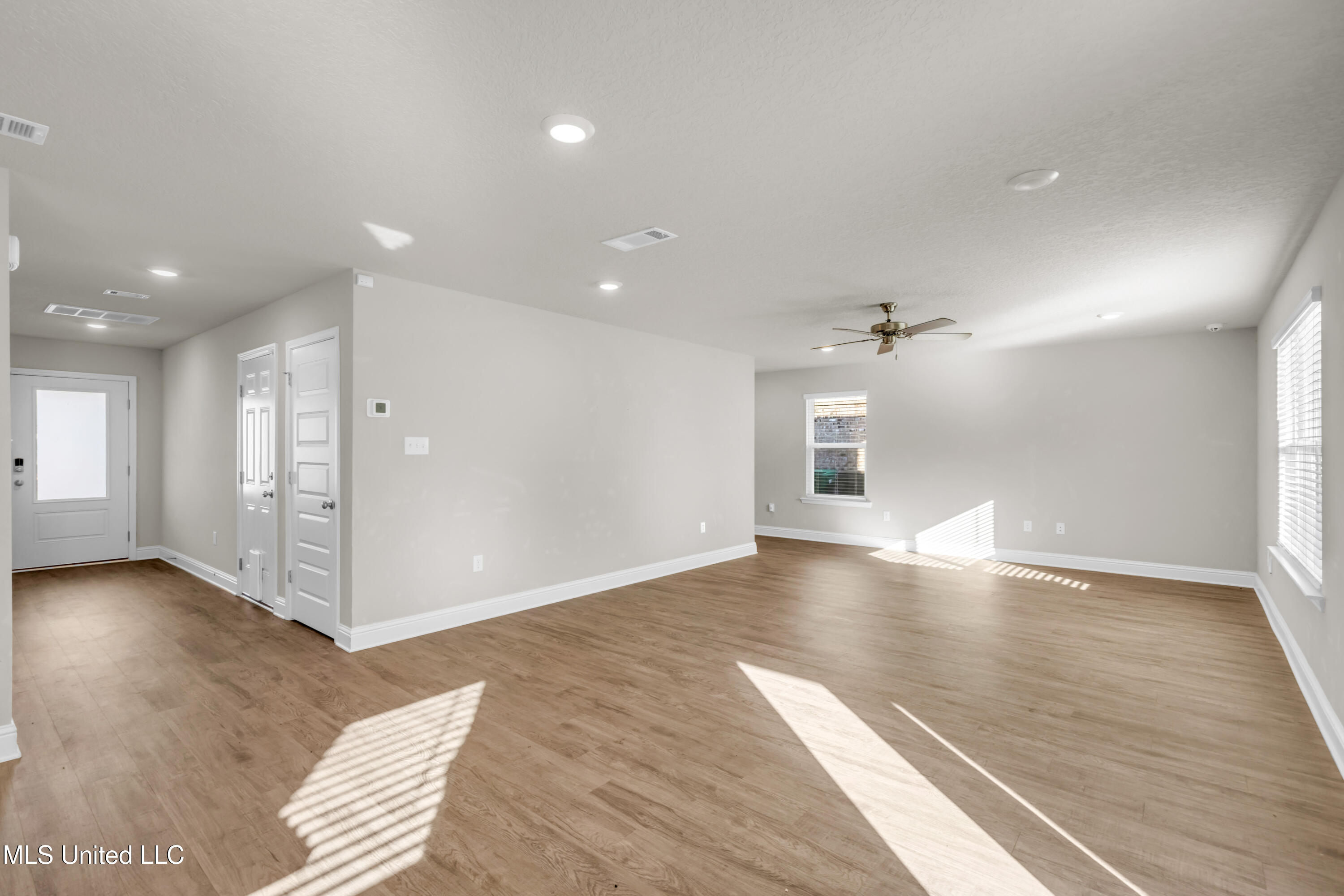 62 Saltmeadow Circle Ocean Springs, MS 39564 - Photo 9 of 39 62SaltmeadowCir-9