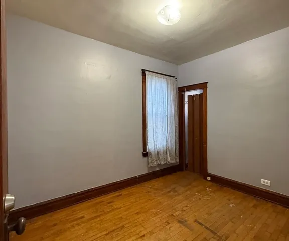 $2,750 | 5438 South Washtenaw Avenue, Chicago, IL 60632