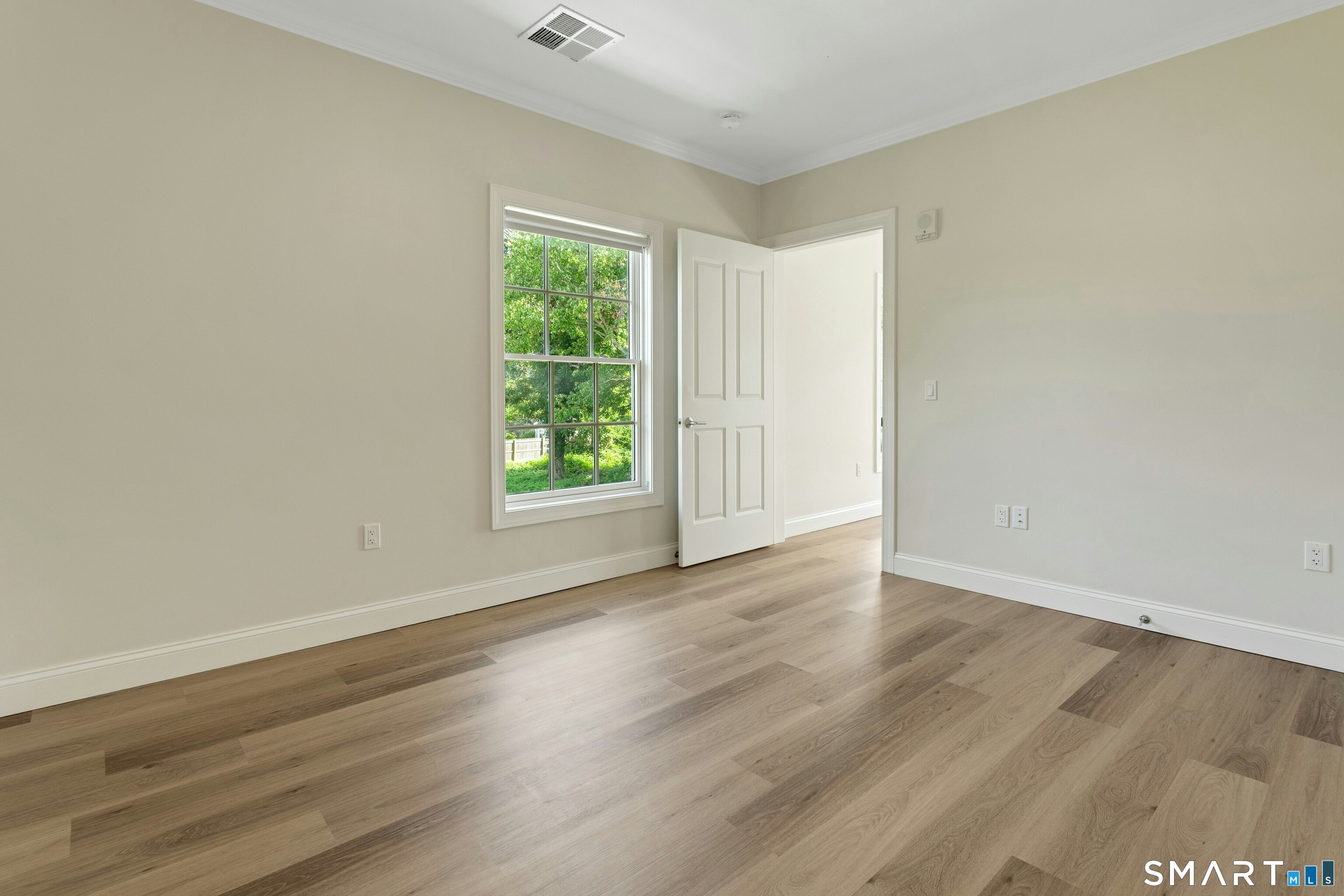 440 Heights Road, Unit 201 Darien, CT 06820 - Photo 7 of 11 Gallery Image 7