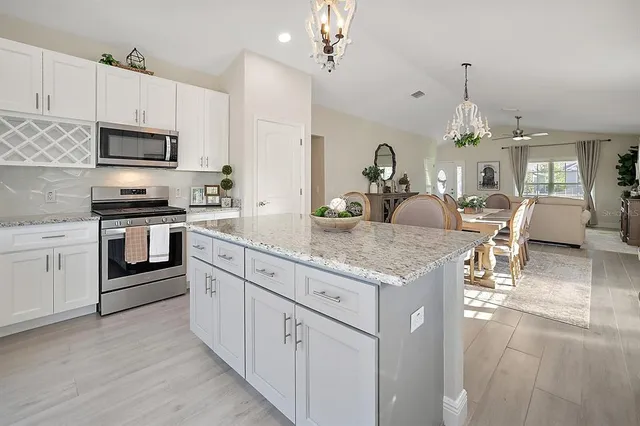 $390,000 | 5016 Northeast 125th Loop, Oxford, FL 34484