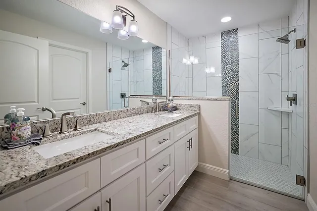 $390,000 | 5016 Northeast 125th Loop, Oxford, FL 34484