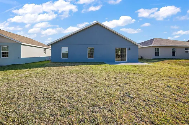 $390,000 | 5016 Northeast 125th Loop, Oxford, FL 34484