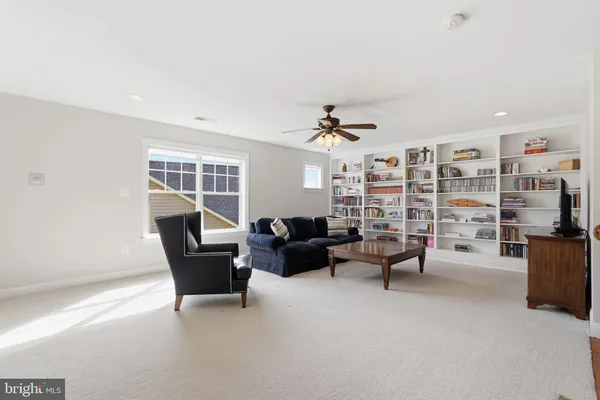 $825,000 | 105 Turnstone Lane, White Post, VA 22663