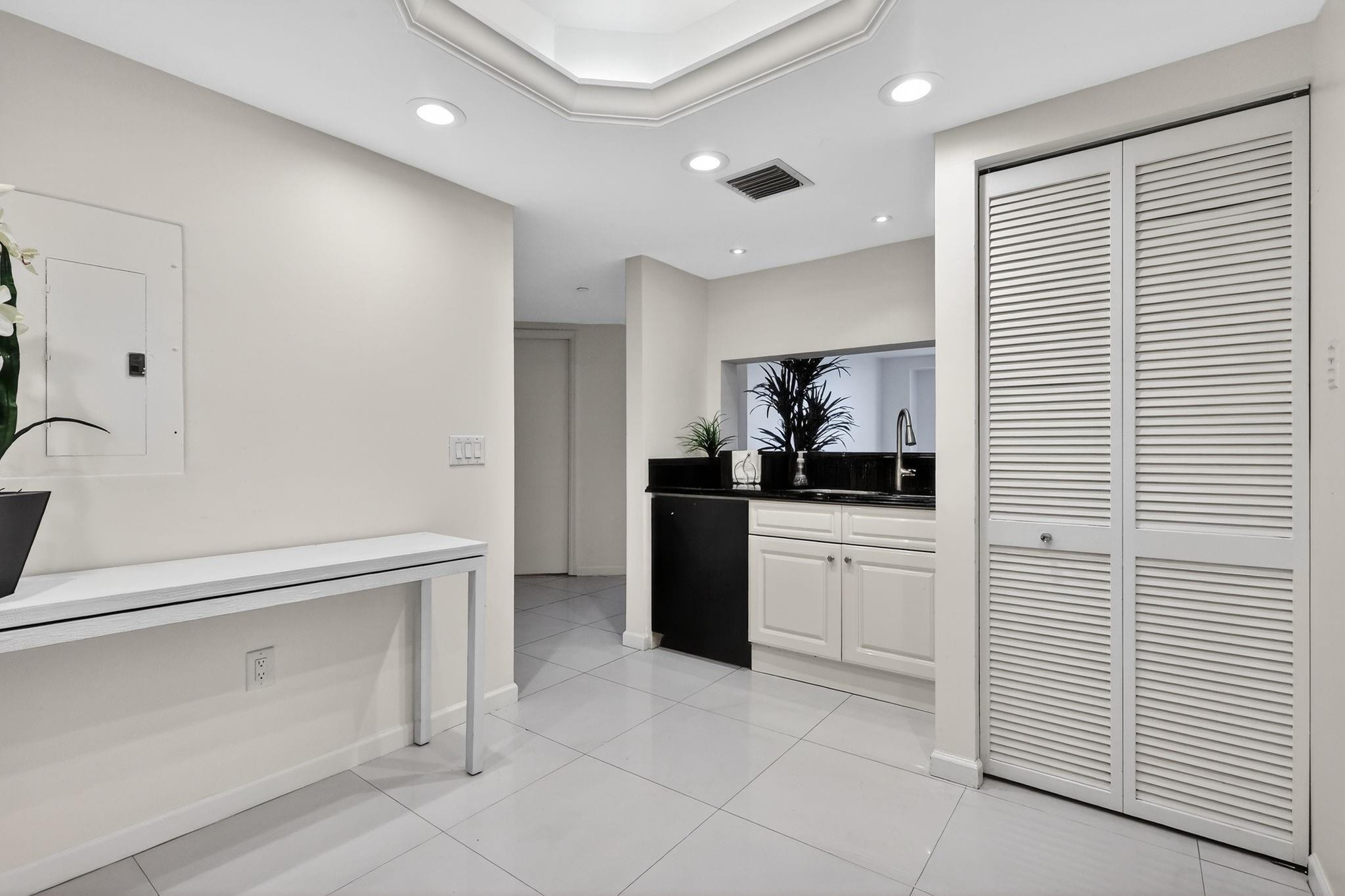 9595 Collins Avenue, Unit N8F Surfside, FL 33154 - Photo 15 of 48 Photo 15